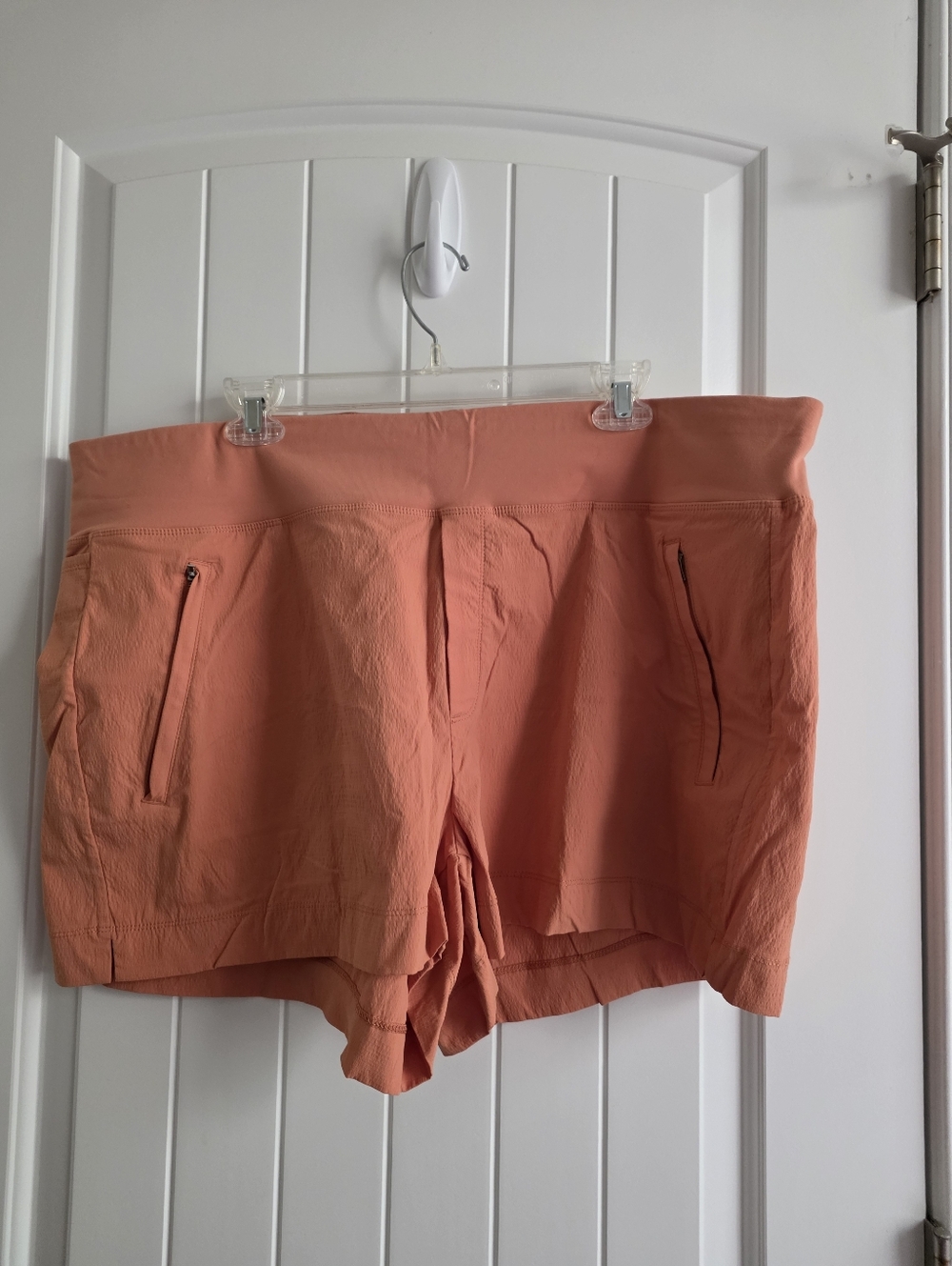 Athleta Coral High-Waist Athletic Shorts Plus Size 20